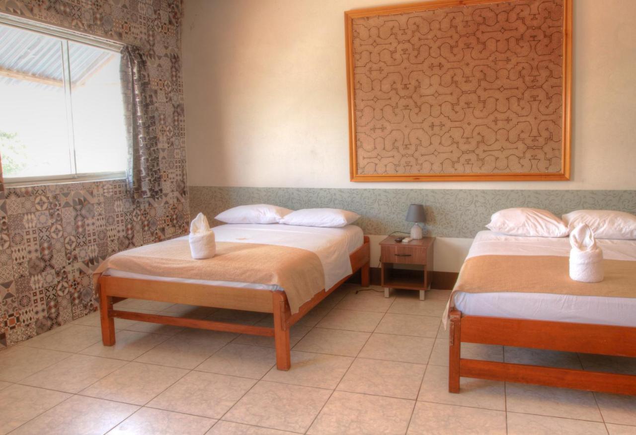El Cauchero Hotel Iquitos Luaran gambar