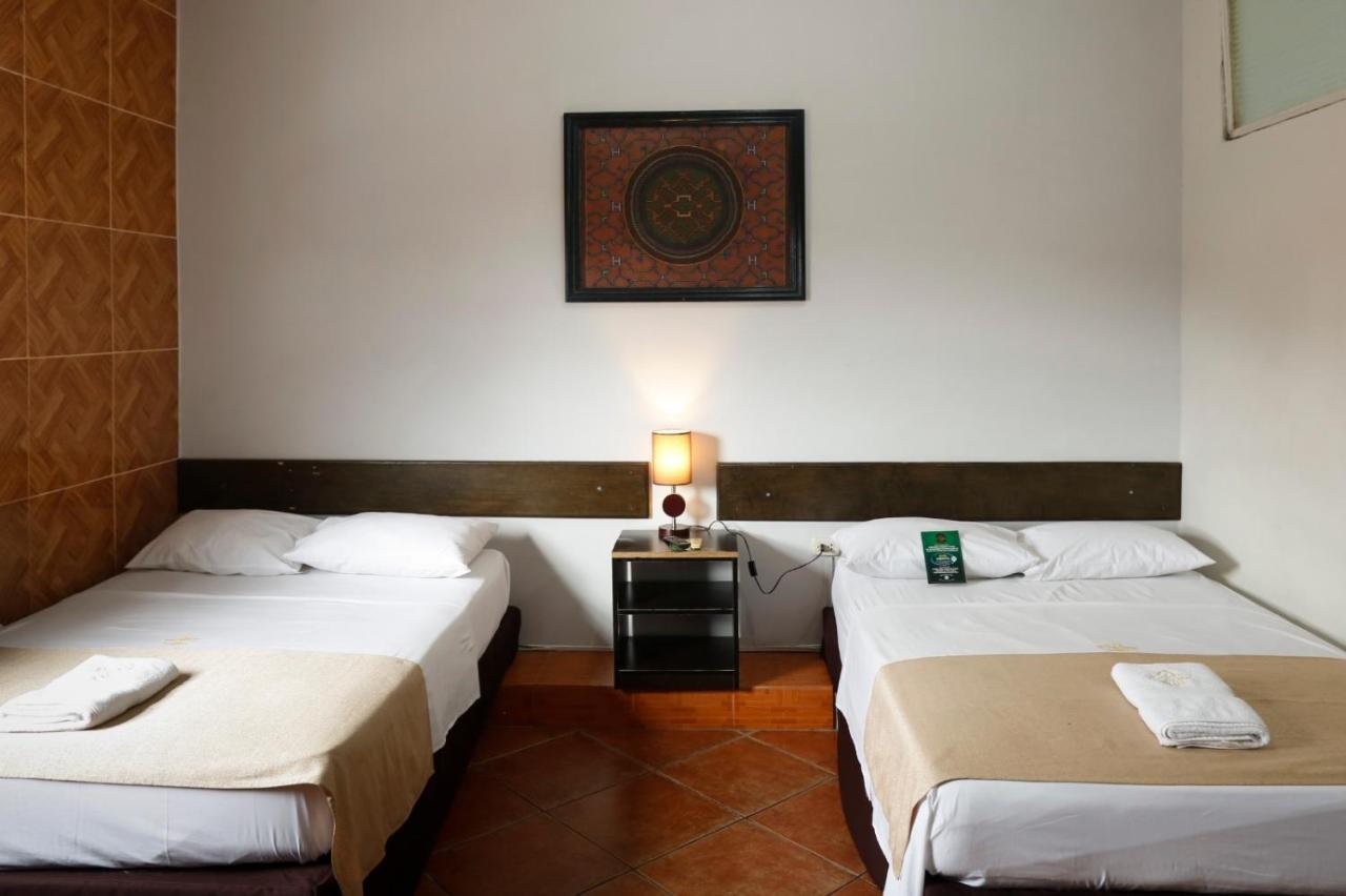 El Cauchero Hotel Iquitos Luaran gambar
